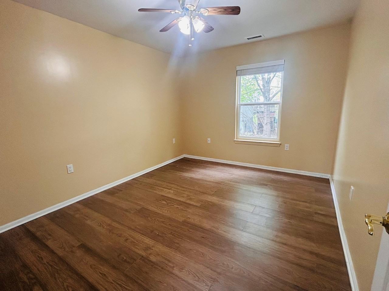 65 Westover St - Photo 4 of 9
