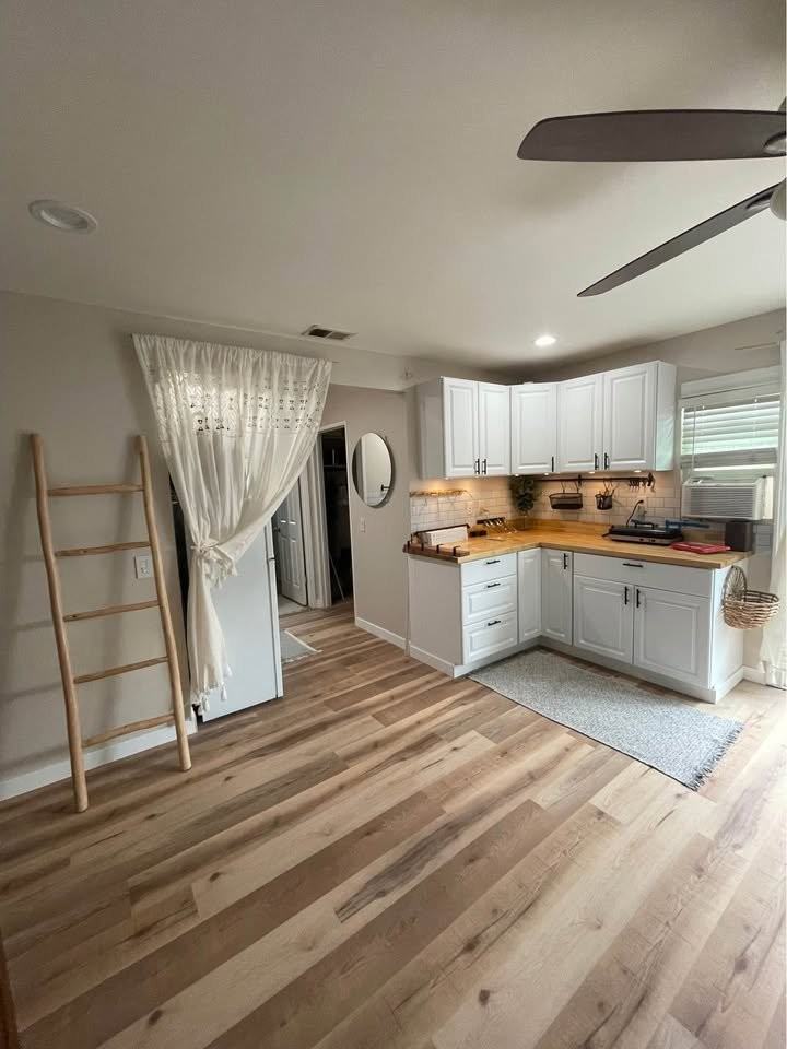 942 Ruby Dr #C - Photo 4 of 10