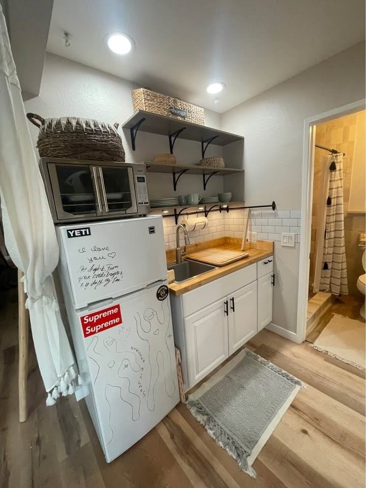 942 Ruby Dr #C - Photo 5 of 10