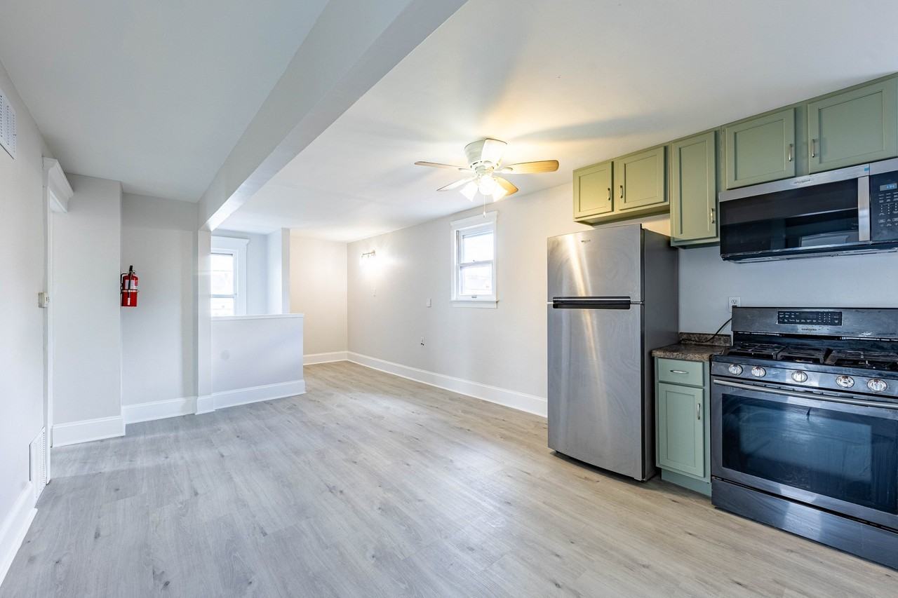21 N Locust St #2 - Photo 6 of 19