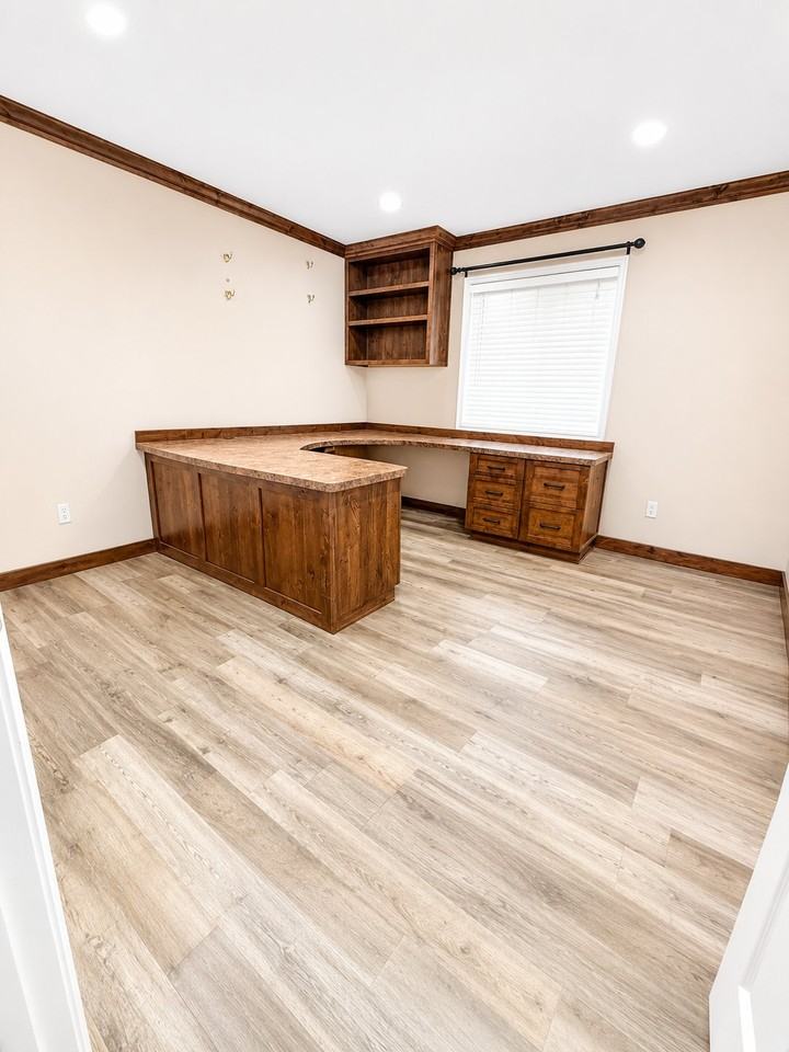 105 S Park Ave - Photo 7 of 20