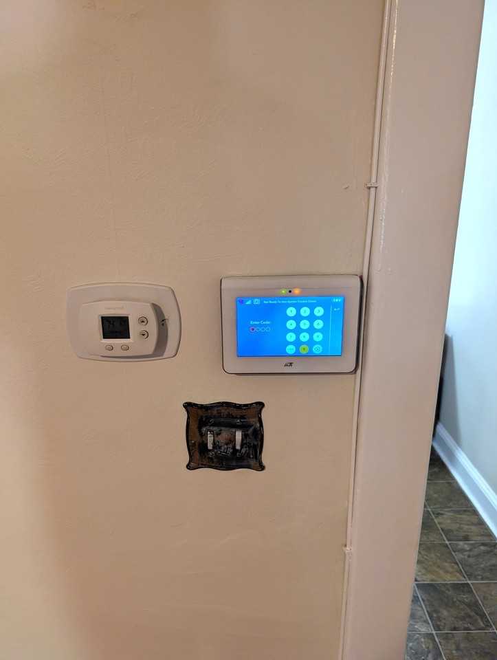 3005 Belair Rd - Photo 5 of 16