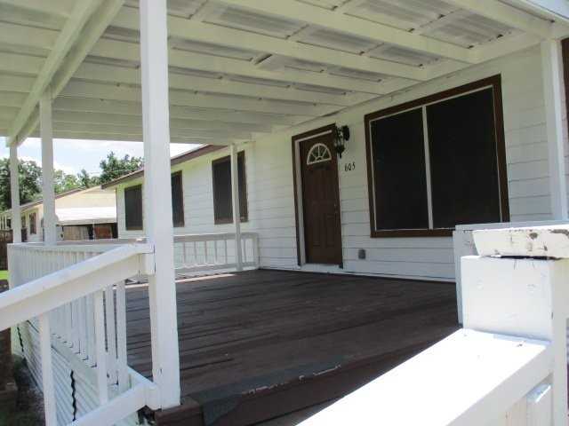 605 Jackson St - Photo 3 of 14