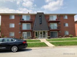 featured image of 17640 Rosewood Dr #2A