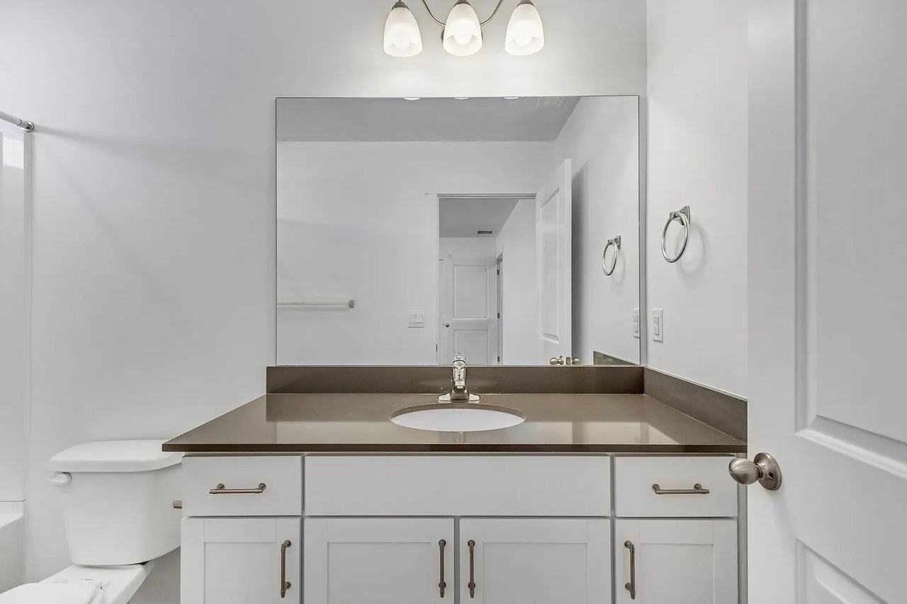 597 N Scuttlebutt Ln - Photo 5 of 17