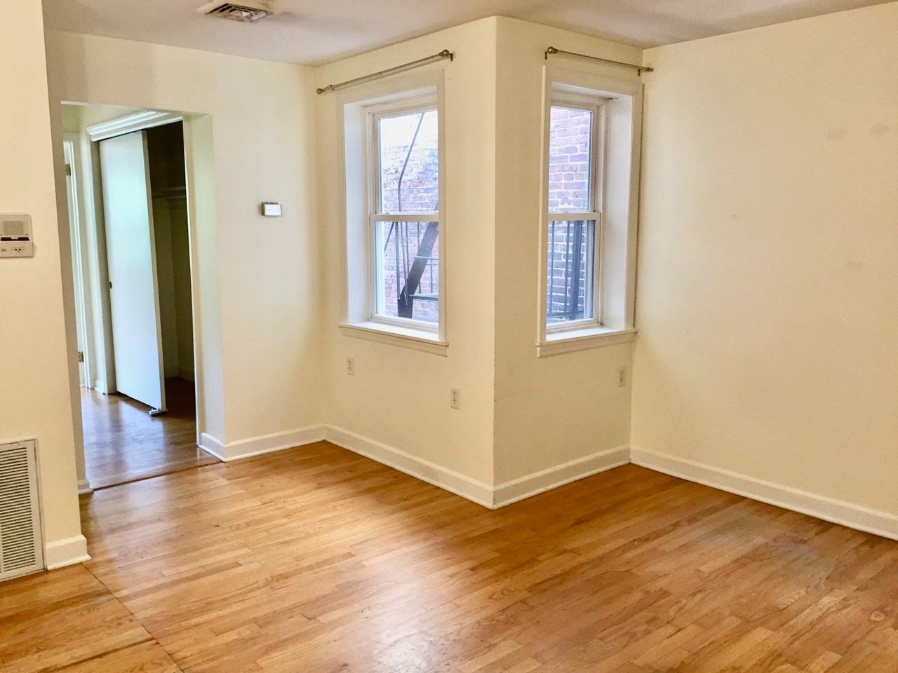 920 N Calvert St - Photo 7 of 10