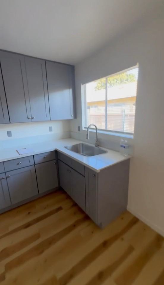 404 N M St #B - Photo 2 of 8