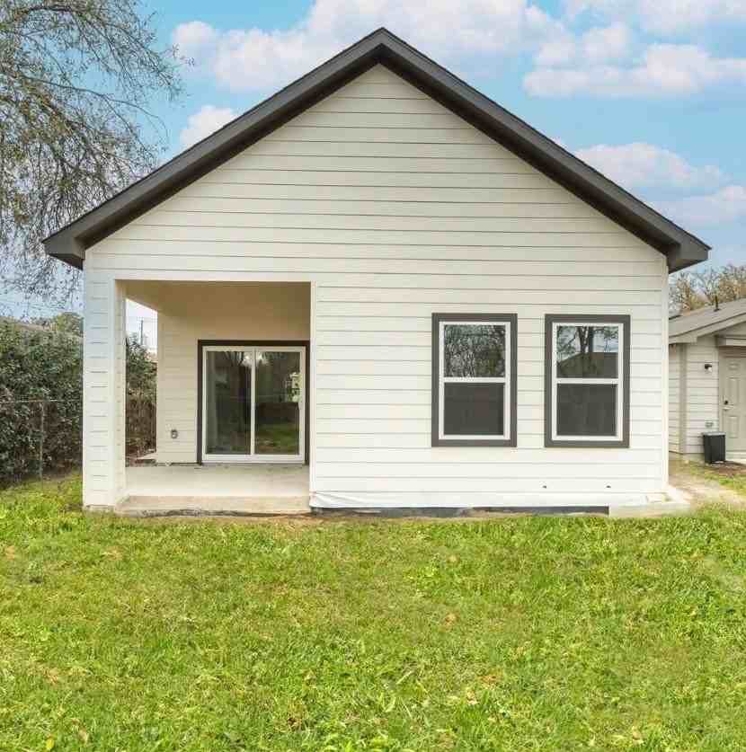 7830 Nashville St - Photo 2 of 14
