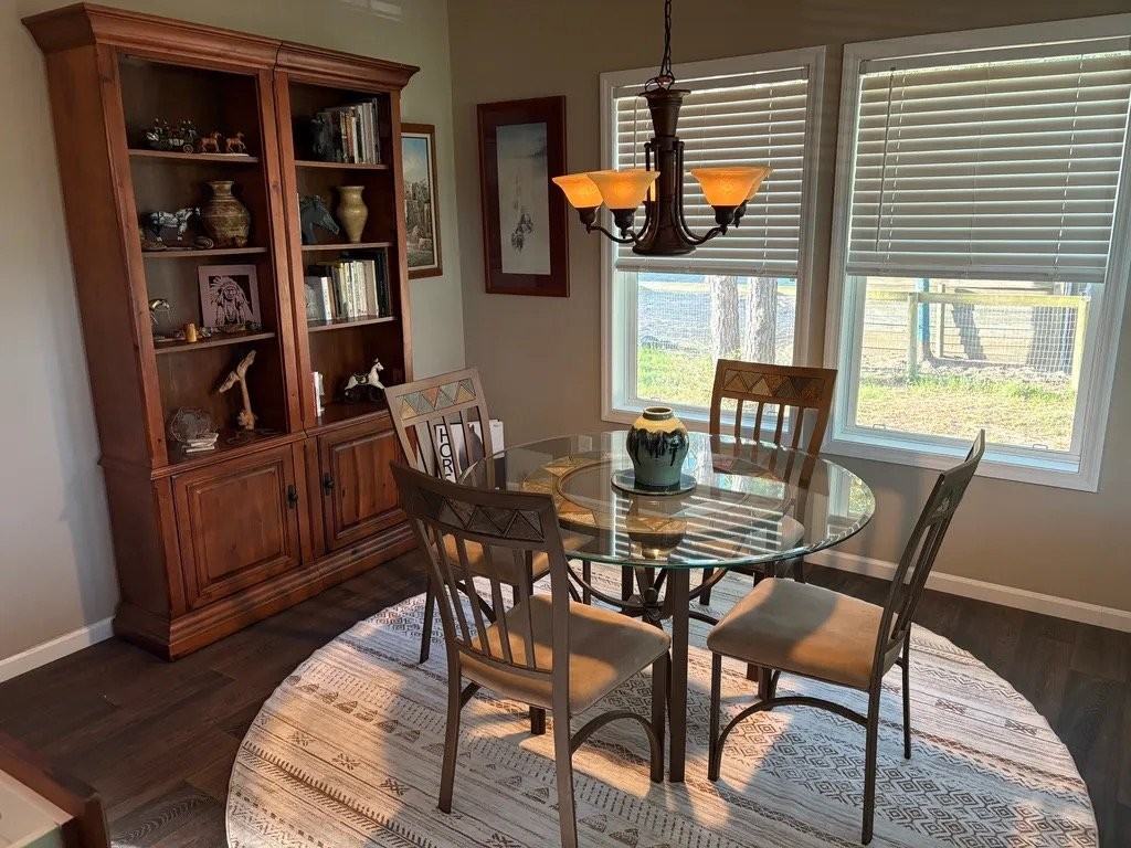 1820 Necourt - Photo 3 of 10