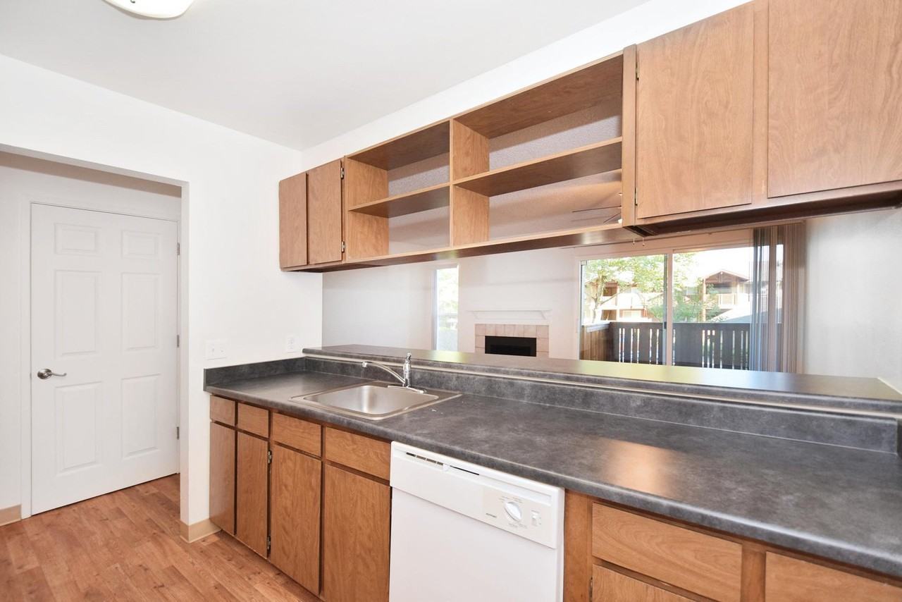 12375 Mount Jefferson Ter #1B - Photo 7 of 12