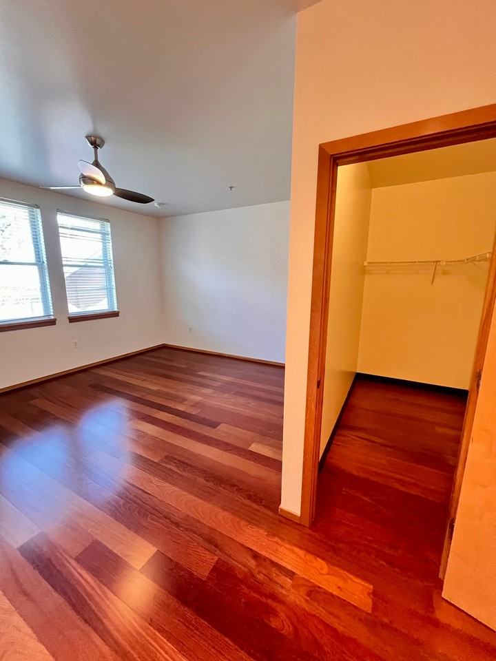 3535 S Corbett Ave #303 - Photo 3 of 8