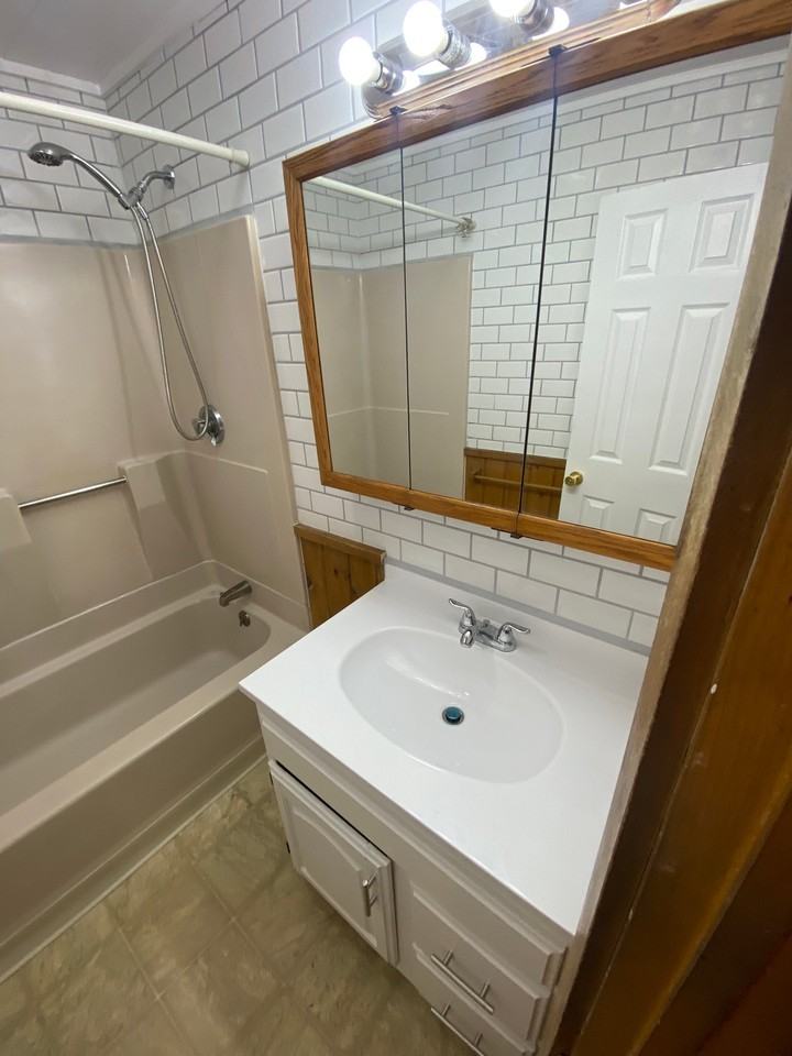 166 Newland Ave #3 - Photo 5 of 16