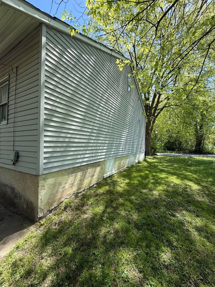 462 W Leafland Ave - Photo 4 of 9