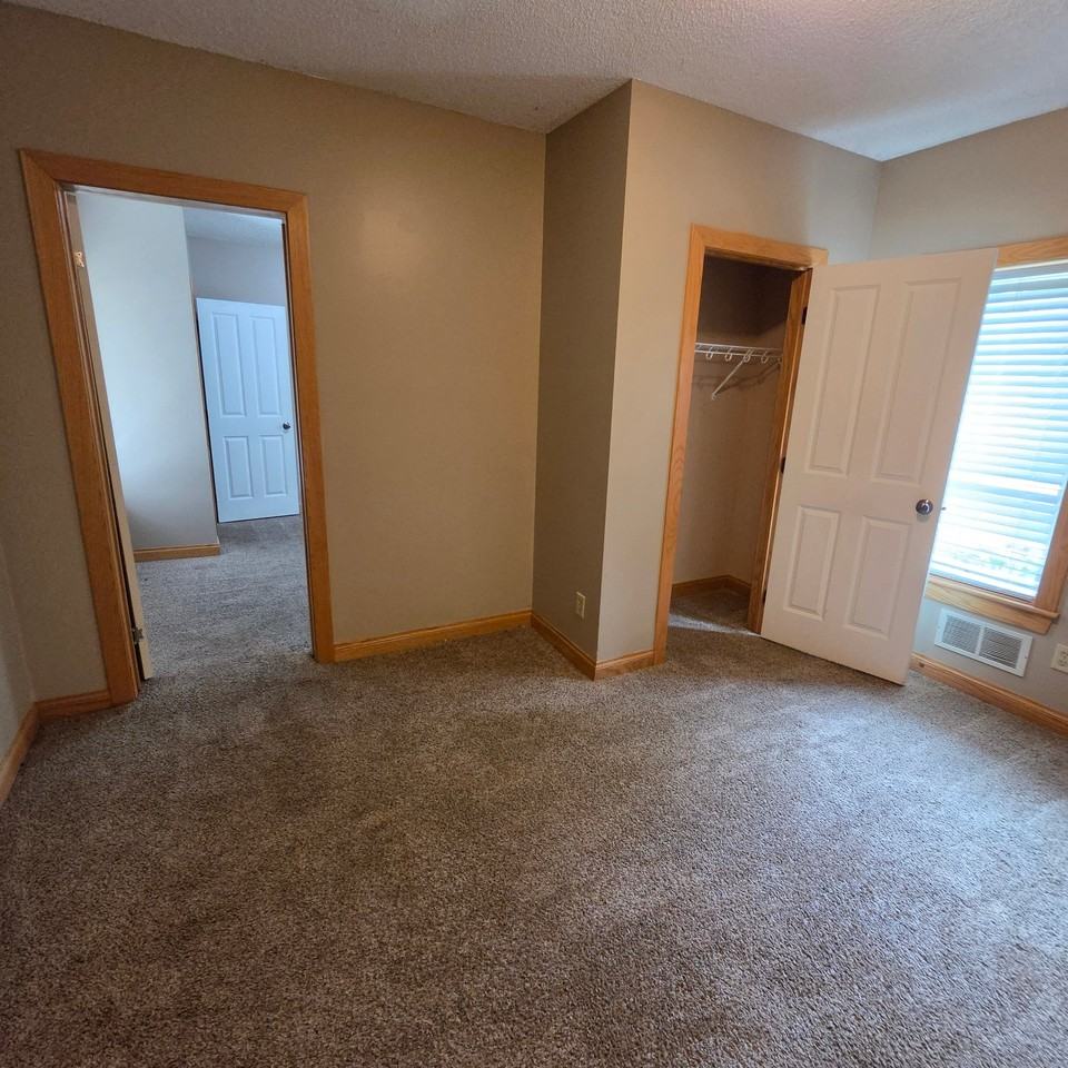 508 Cross St #508 - Photo 7 of 13