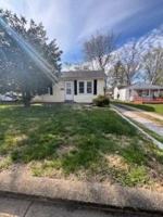 featured image of 1305 E Lawrence St
