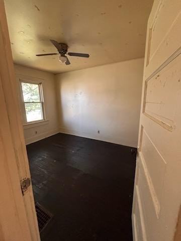 1305 E Lawrence St - Photo 6 of 18