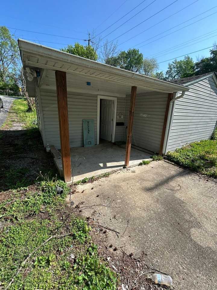 66 Franklin Ave - Photo 2 of 20