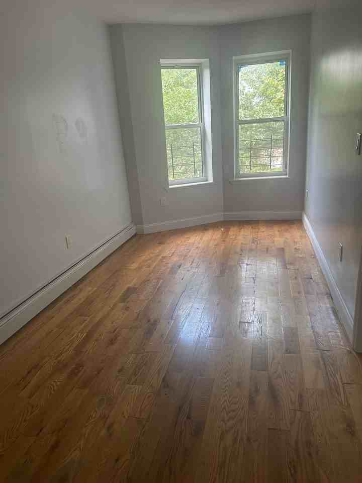 234 Crotona Ave #3-3rdFL - Photo 4 of 7