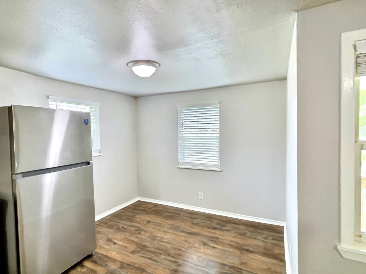 411 Palmetto St - Photo 3 of 20