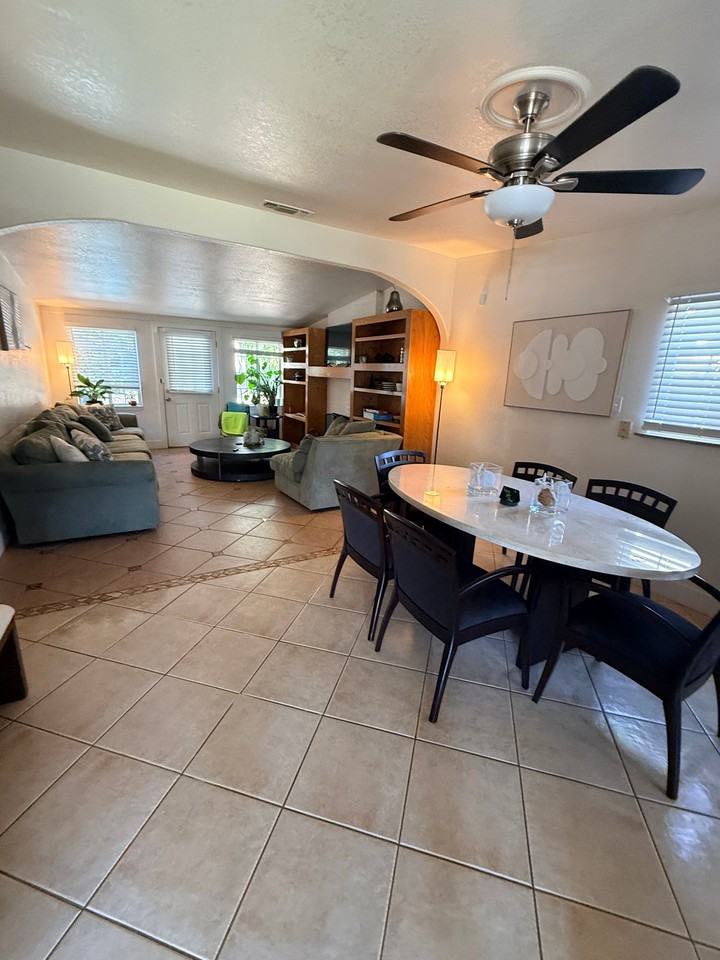 1032 Fremont Blvd - Photo 3 of 9