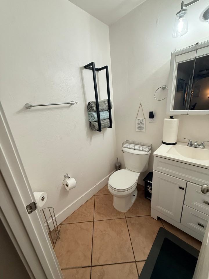 1032 Fremont Blvd - Photo 5 of 9