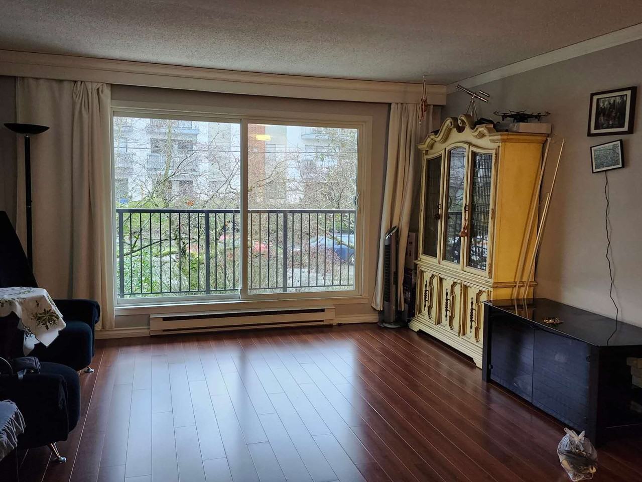 1000 Howie Avenue - Photo 5 of 13