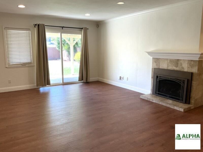 1433 Sebastian Way - Photo 3 of 13