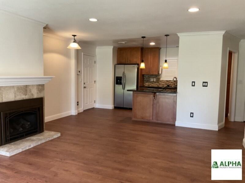 1433 Sebastian Way - Photo 4 of 13