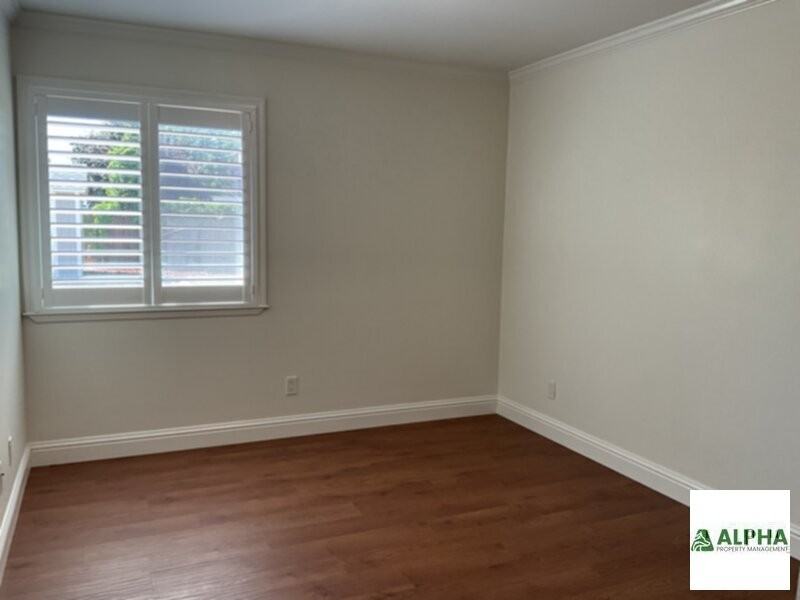 1433 Sebastian Way - Photo 7 of 13