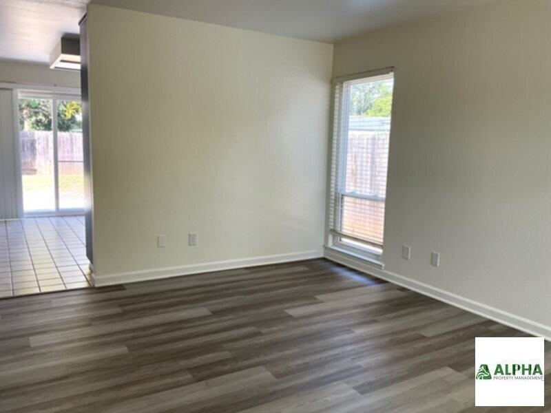 9535 Roads End Pl - Photo 2 of 14