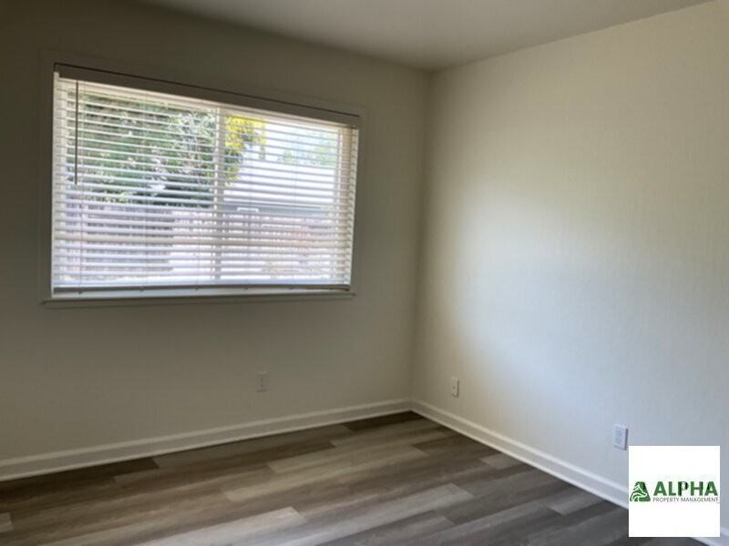 9535 Roads End Pl - Photo 7 of 14