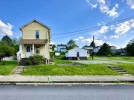 featured image of 29 W Miller St #NA
