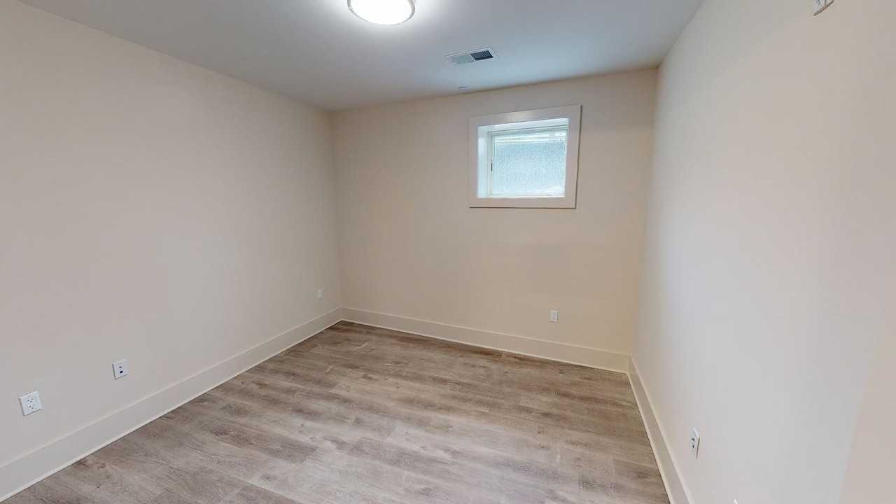 917 Sheridan St Nw #01A - Photo 2 of 5