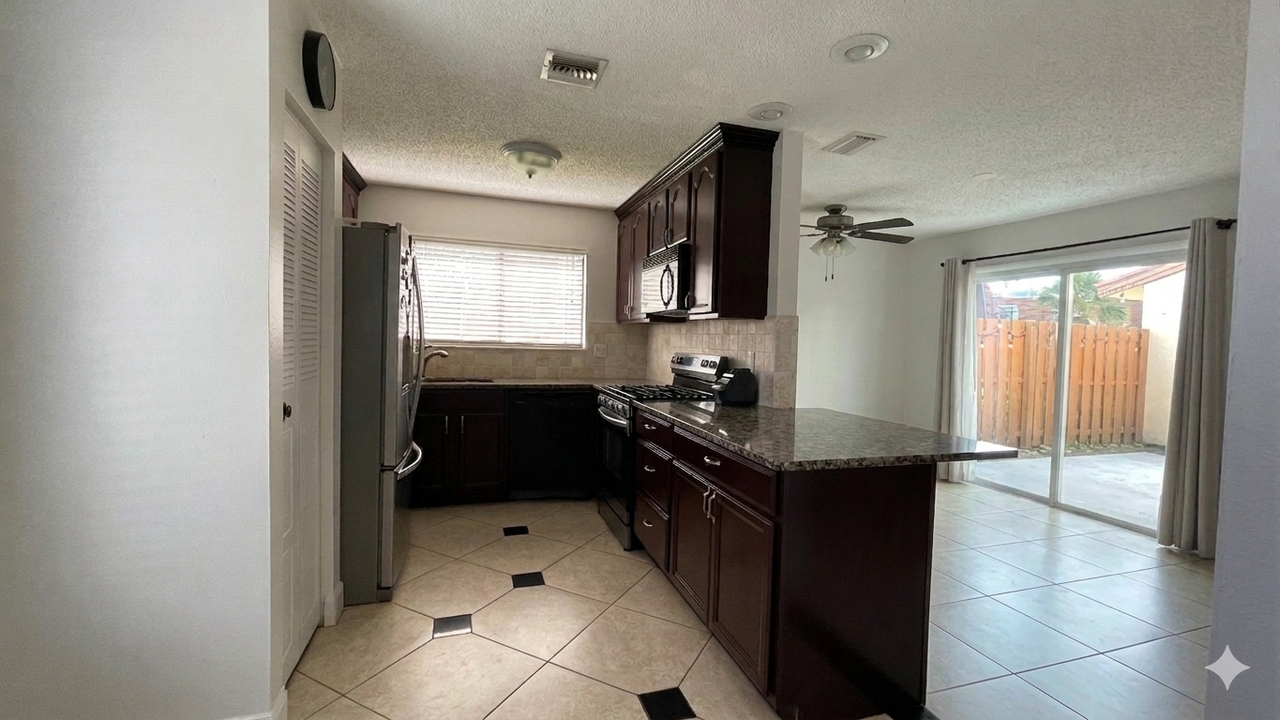 1420 Park Shore Cir #NA - Photo 5 of 19