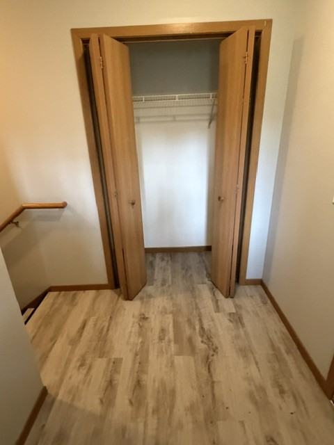 413 Lilac Ln - Photo 4 of 18