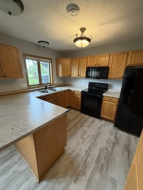 413 Lilac Ln - Photo 7 of 18