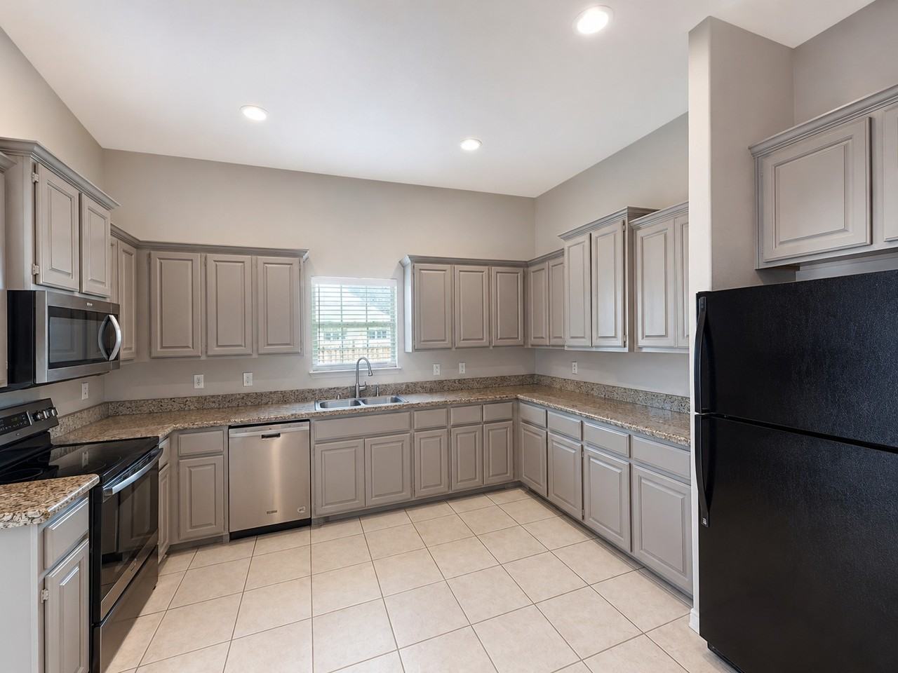 4704 Date Palm Ave #NA - Photo 2 of 16