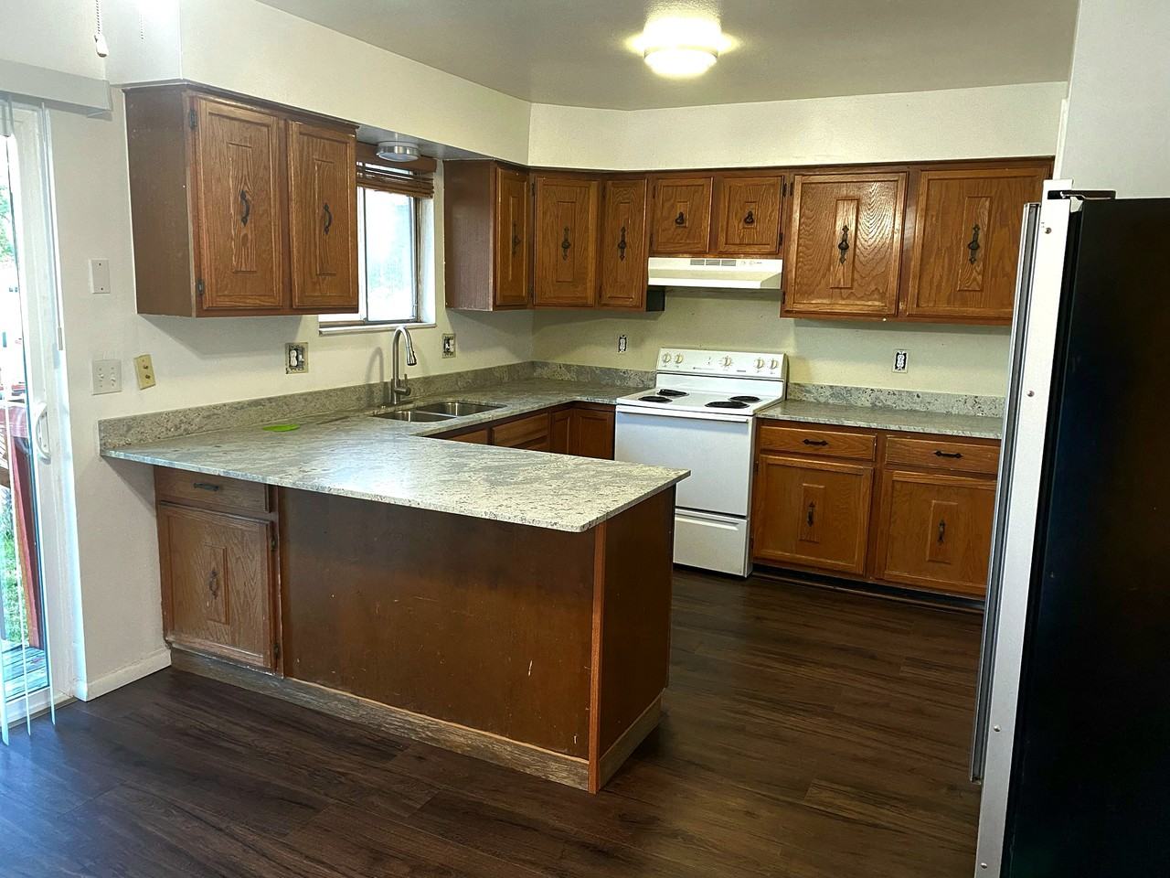 1941 W Hyannis Ave #1 - Photo 4 of 18