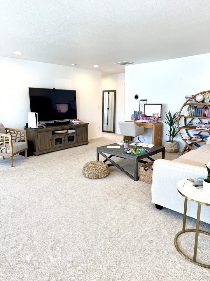 6866 Petunia Pl #NA - Photo 2 of 36