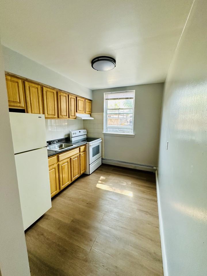 364 Williamson Street ##A10 - Photo 7 of 13