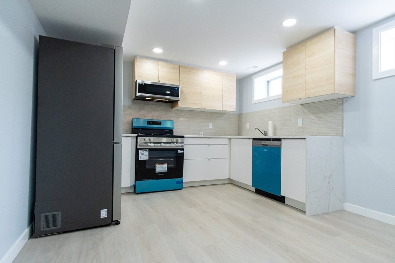 7131 83 St Nw - Photo 2 of 15