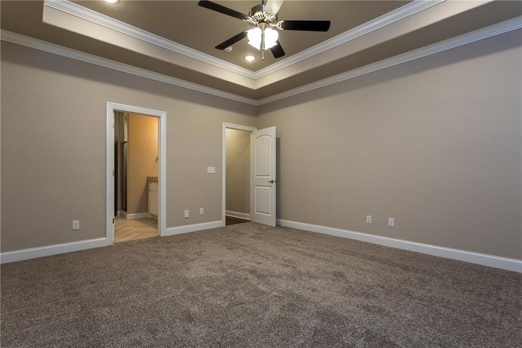 3502 Sw Brittany Rd - Photo 7 of 14