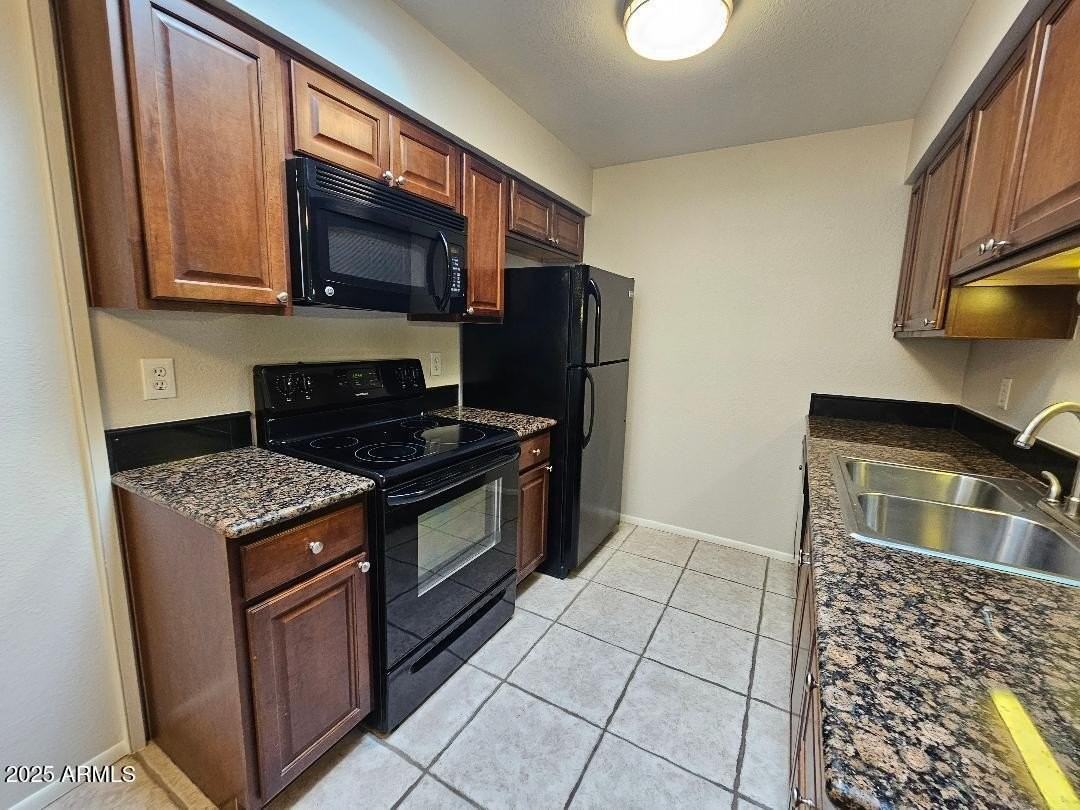 312 W Yukon Dr #7 - Photo 6 of 24