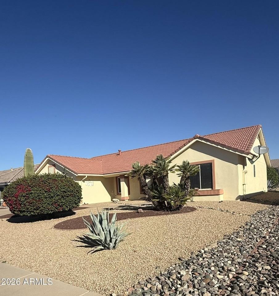 14518 W Heritage Dr - Photo 2 of 32