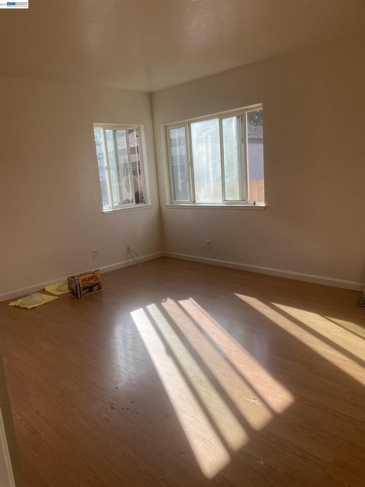 2838 Pixie Dr - Photo 3 of 10