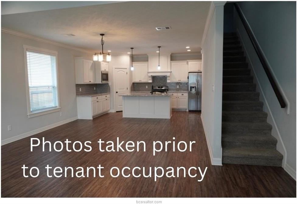 2520 Cordova Ridge Ct - Photo 2 of 9