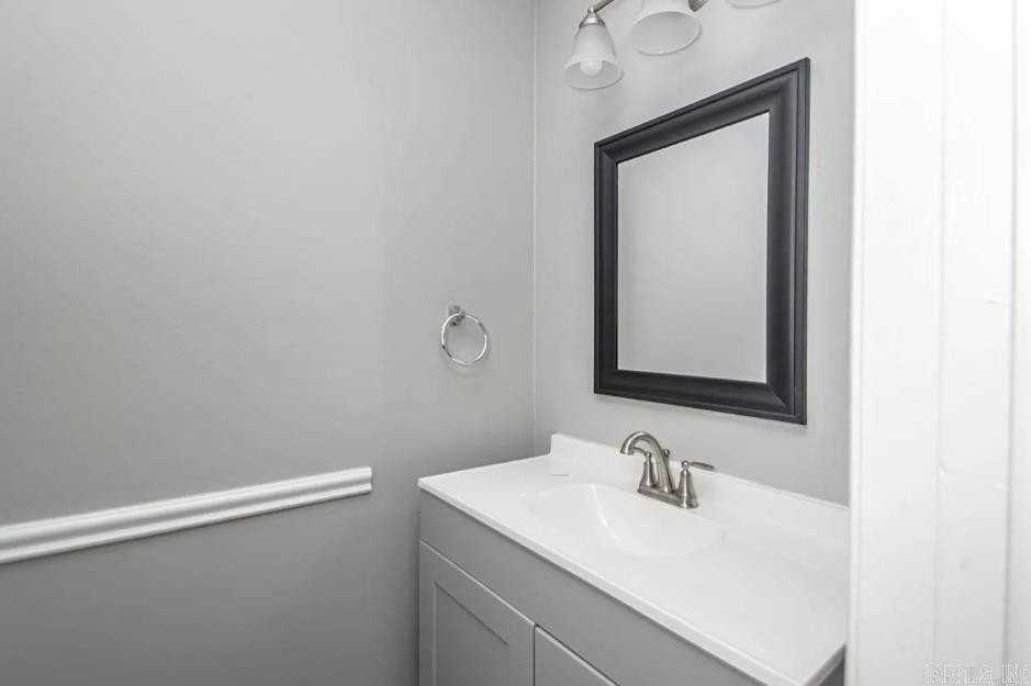 1820 Sanford Dr #4 - Photo 6 of 17
