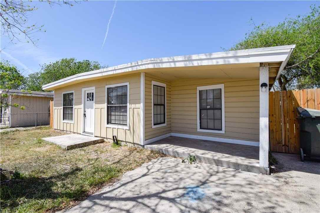 4613 Odem Dr - Photo 2 of 31