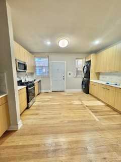 4450 N Winchester Ave #1 - Photo 4 of 23