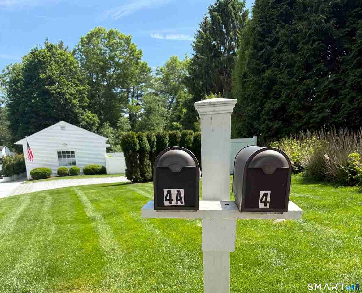 4A Stoneboat Rd - Photo 2 of 24